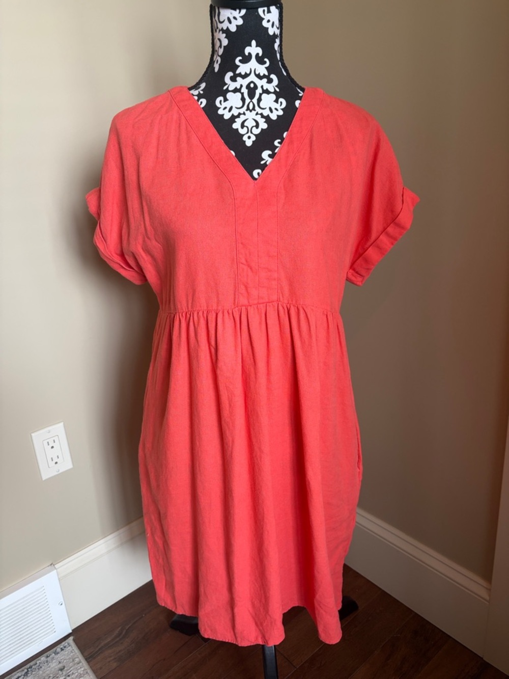 Briggs New York Coral V-Neck Mini Linen Dress
